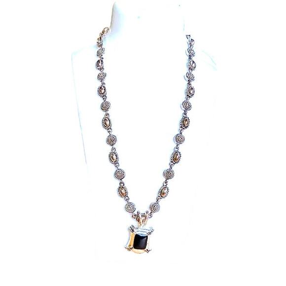 Vintage Avon Silver-toned Pendant Necklace with Rectangle Black Stone - Picture 1 of 7
